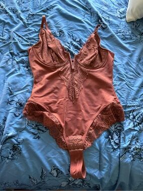 Popilush Lace-Trim Rust Bodysuit Top - Women